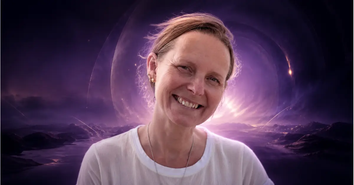 Valeria Told vor kosmischem Portal